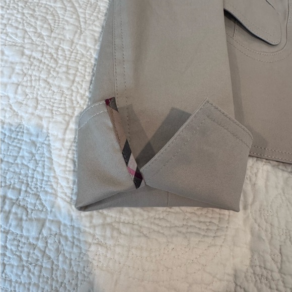NWT Burberry jacket - 38 - Picture 7 of 12